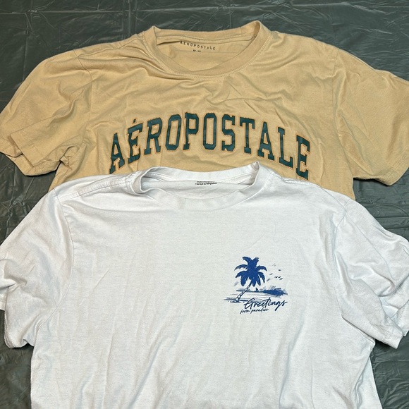 2 Tees Size M - Picture 1 of 3